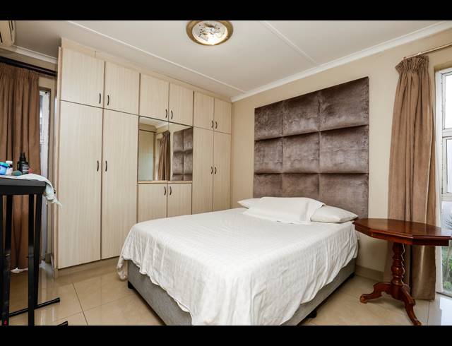 3 BEDROOM APARTMENT FOR SALE IN LA MERCY